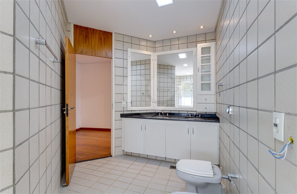 Casa Térrea à venda com 3 quartos, sendo 1 suíte, em Granja Julieta, São Paulo, SP