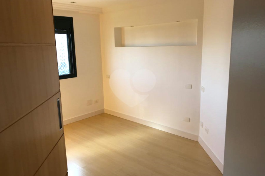 Apartamento à venda com 3 quartos, sendo 1 suíte,  em Santana, São Paulo, SP