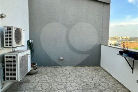 Apartamento à venda com 3 quartos, sendo 1 suíte,  em Parque Residencial Aquarius, São José dos Campos, SP
