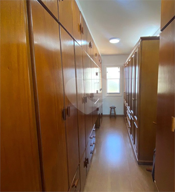 Casa à venda com 4 suítes no condomínio Aruã, Mogi das Cruzes - SP
