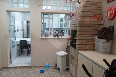 Sobrado à venda com 3 quartos, sendo 2 suítes, em Vila Dom Pedro I, São Paulo, SP