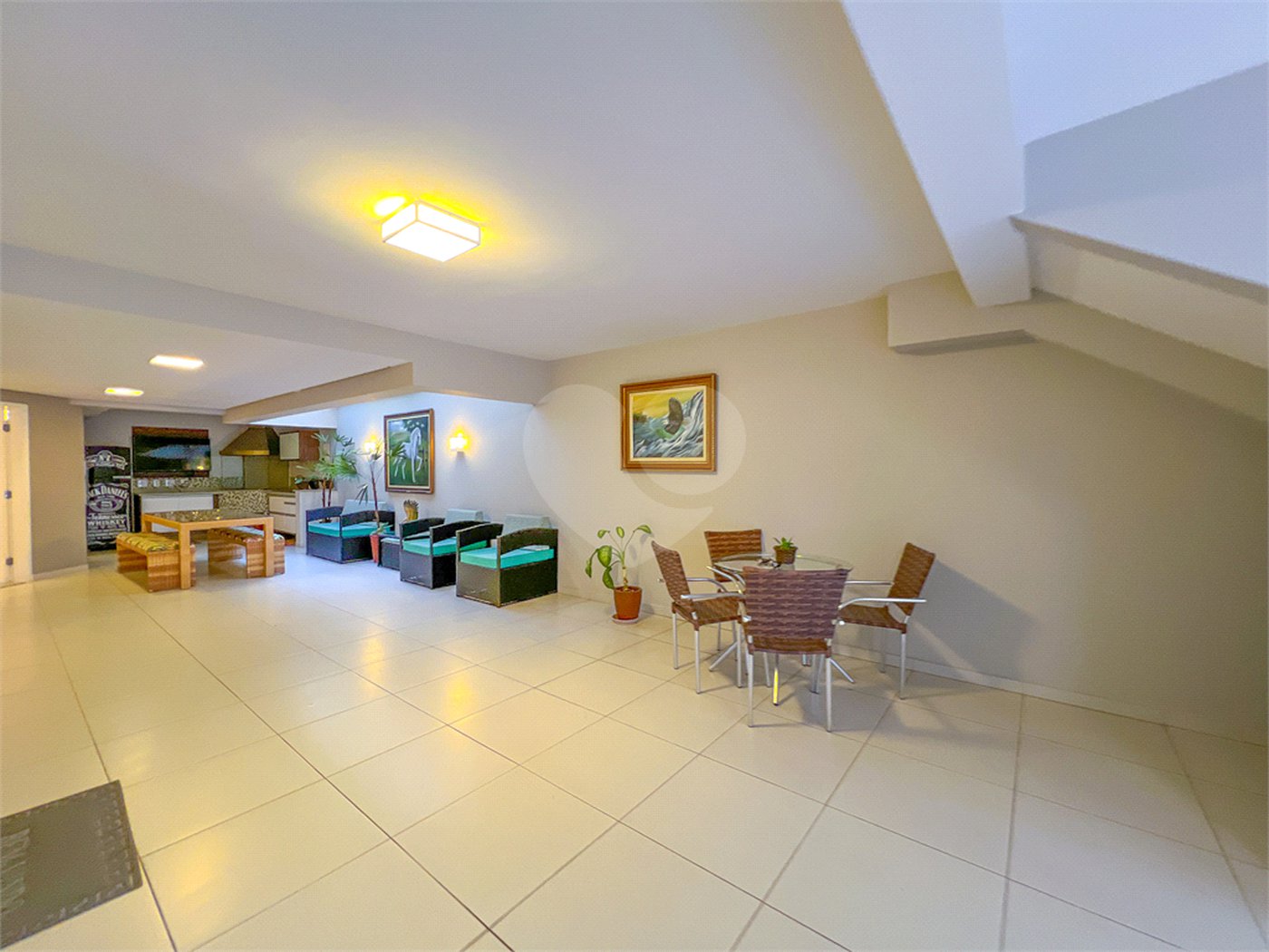 Casa à venda com 4 quartos, sendo 2 suítes,  no condomínio Floradas da Serra, São Paulo - SP