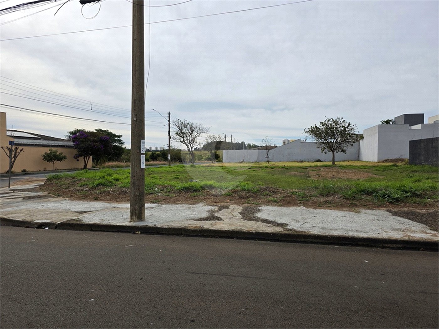 Terreno 12 X25, 300m² Jardim Decresci.