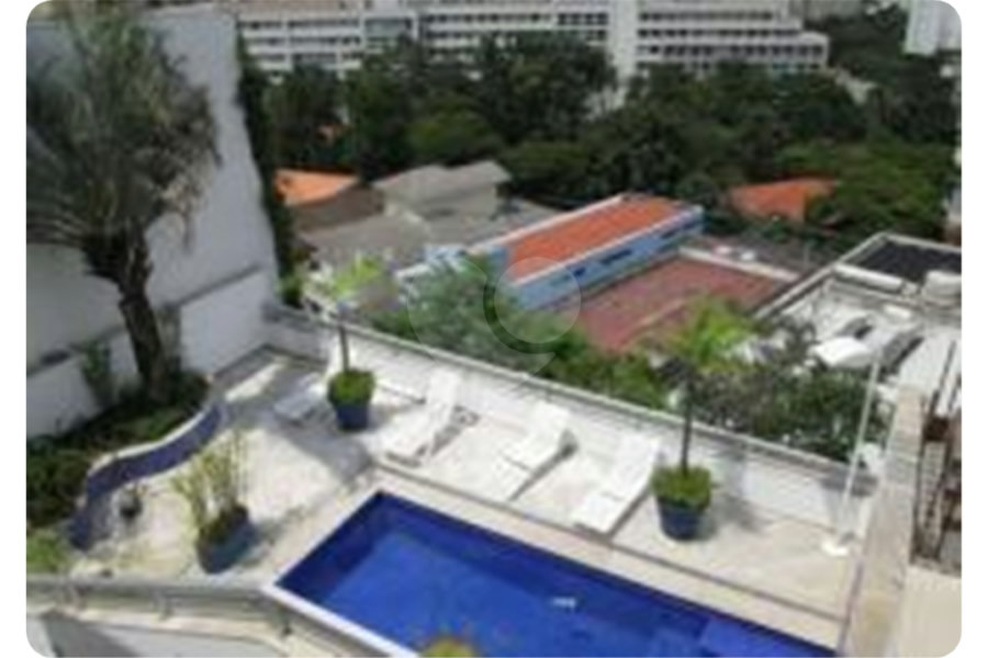 Sobrado à venda com 5 suítes em Santana, São Paulo, SP