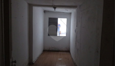Casa Térrea à venda com 2 quartos em Jardim Oriental, São Paulo, SP