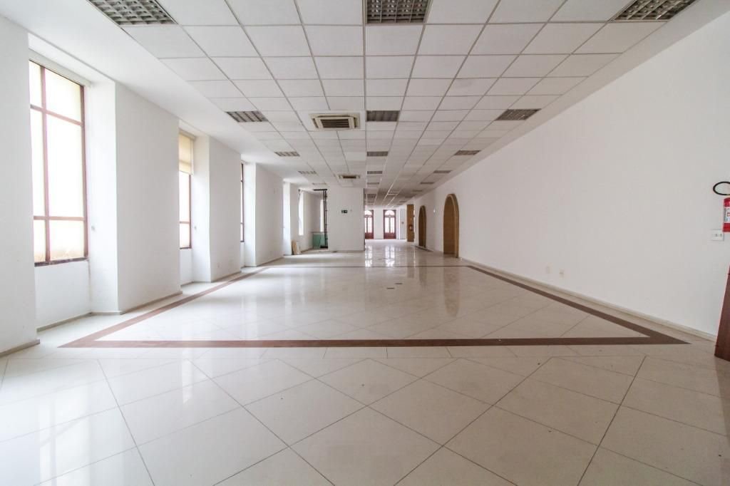 Prédio Comercial de Grande Porte no Centro Histórico de Santos para Venda Ou Aluguel
