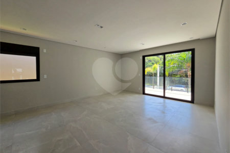 Casa à venda com 5 suítes no condomínio Fazenda Imperial, Sorocaba - SP