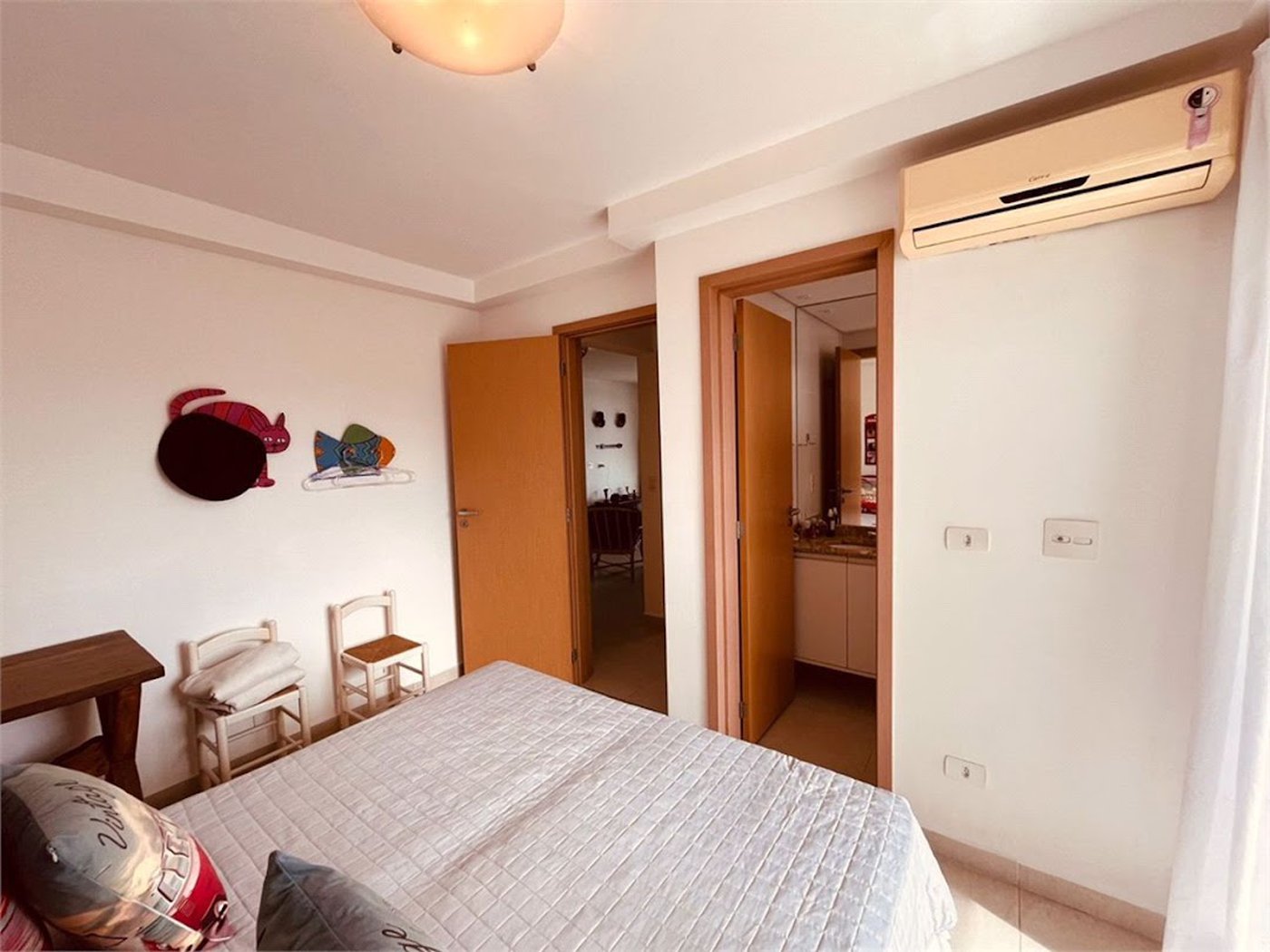 Apartamento Residencial à venda, Jardim Virginia, Guarujá - AP1313.