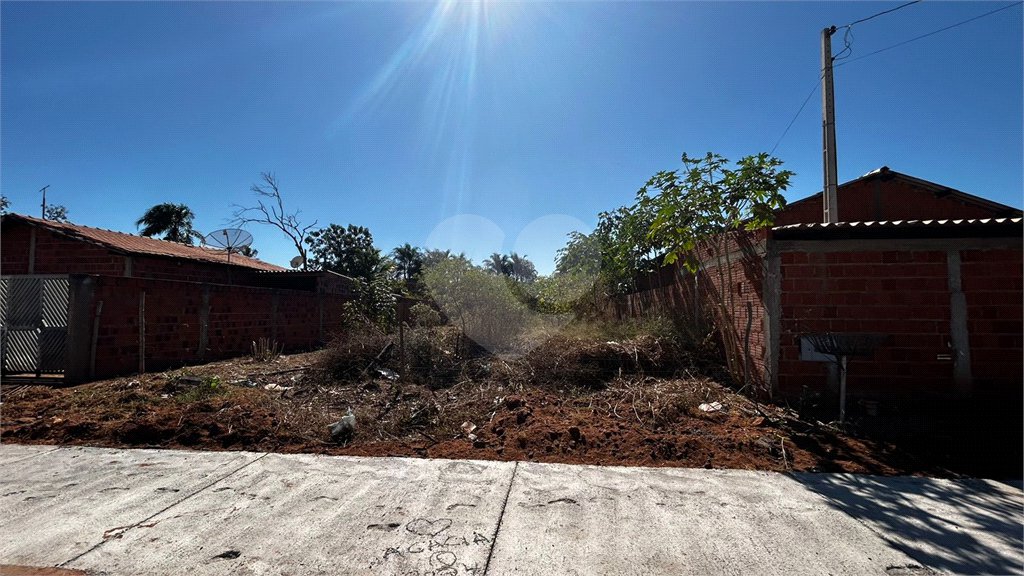 Terreno à venda em Jardim Paranapunga, Três Lagoas, MS