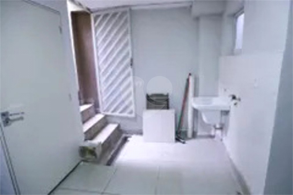 Casa à venda com 3 suítes em Jardim Santo Elias, São Paulo, SP