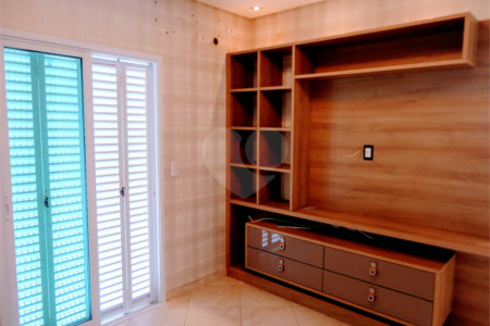 Casa à venda com 3 suítes no condomínio Residencial Jardim América, Vinhedo - SP
