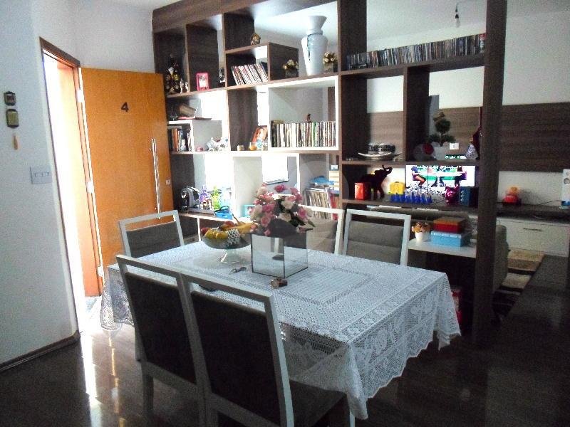 Casa à venda com 3 quartos, sendo 1 suíte,  no condomínio Fernandes, São Paulo - SP