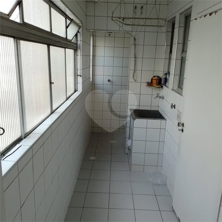Apartamento à venda com 3 quartos, sendo 1 suíte,  em Pinheiros, São Paulo, SP