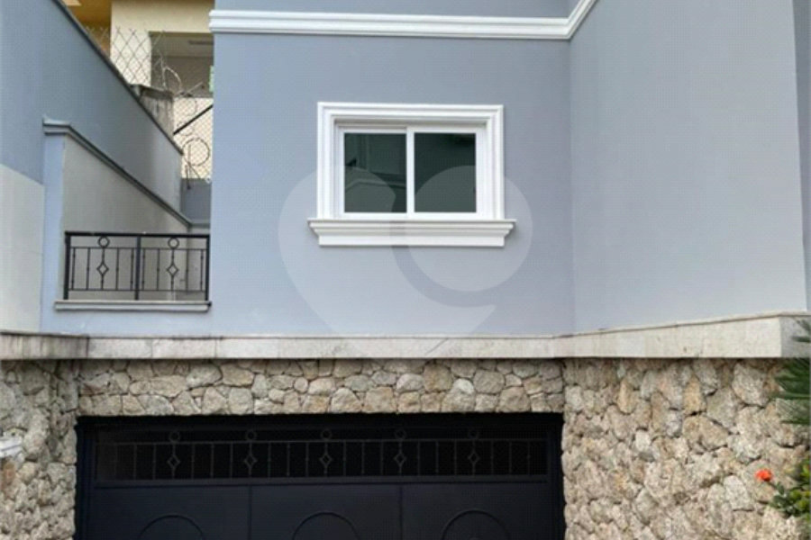 Casa à venda com 3 suítes no condomínio Quinta de Santo Antônio, São Paulo - SP