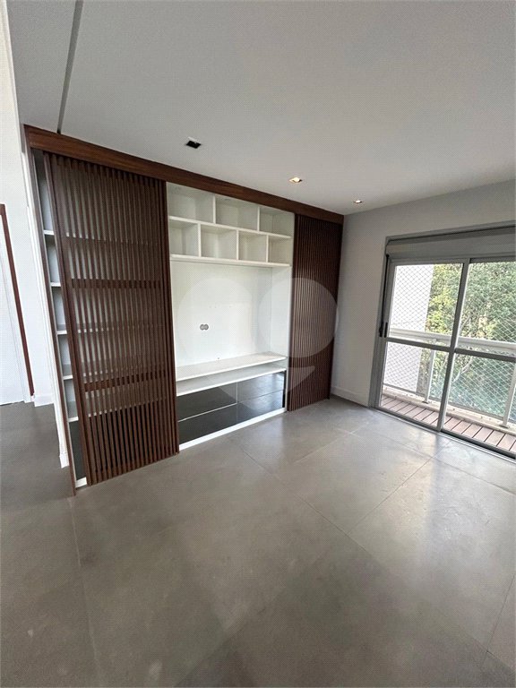 Apartamento à venda com 2 suítes em Parque do Morumbi, São Paulo, SP