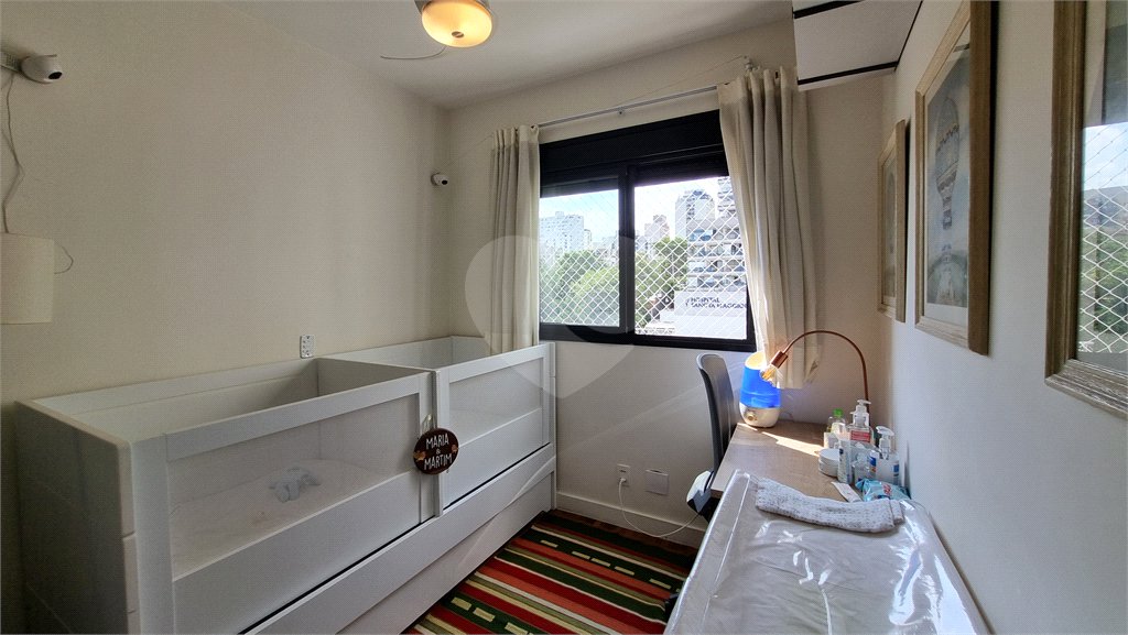 Apartamento à venda com 2 quartos, sendo 1 suíte, em Pinheiros, São Paulo, SP