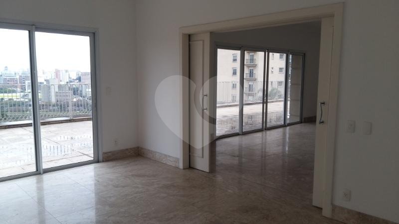Apartamento à venda com 4 suítes em Panamby, São Paulo, SP