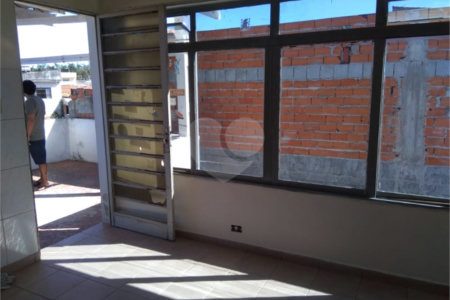 Casa à venda com 4 quartos em Vila Nossa Senhora de Fátima, Guarulhos, SP