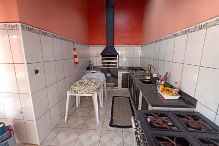 Casa à venda com 3 quartos, sendo 1 suíte, em Vila Rosa, Itapetininga, SP