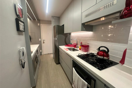 Apartamento à venda com 3 quartos, sendo 2 suítes, em Santo Amaro, São Paulo, SP