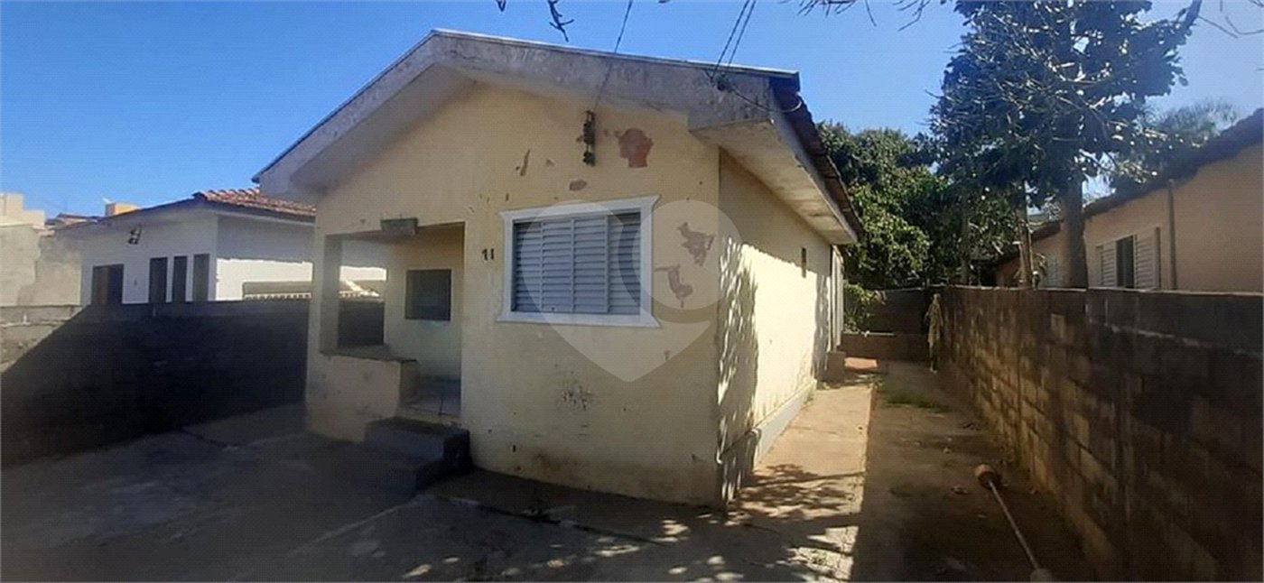 Casa térrea para Jardim Bandeirantes.