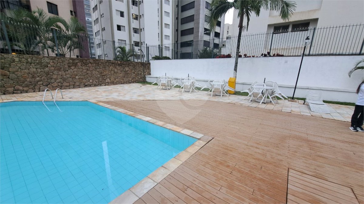 Apartamento à venda com 3 quartos, sendo 1 suíte, em Vila Mariana, São Paulo, SP