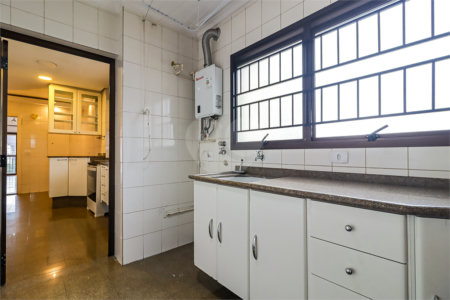 Apartamento à venda com 4 quartos, sendo 3 suítes, em Brooklin Paulista, São Paulo, SP