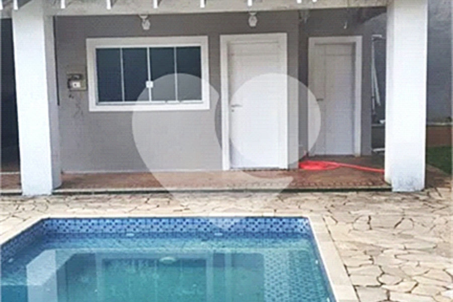 Casa à venda com 3 suítes no condomínio Sausalito, Mairiporã - SP
