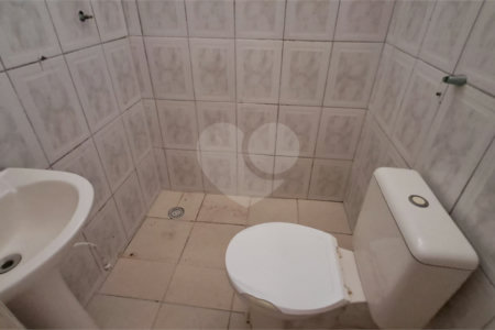 Sobrado à venda com 3 quartos em Água Fria, São Paulo, SP