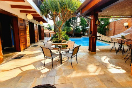 Casa à venda com 5 suítes em Jardim Leonor, São Paulo, SP