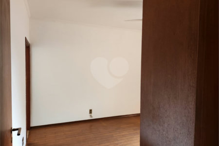 Casa à venda com 3 quartos, sendo 1 suíte, em Jardim Morumbi, Araraquara, SP