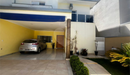Casa à venda com 4 quartos, sendo 2 suítes,  em Vila Nastri, Itapetininga, SP