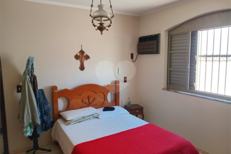 Casa à venda com 3 quartos, sendo 1 suíte, em Vila José Bonifácio, Araraquara, SP