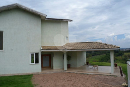 Casa à venda com 4 quartos, sendo 2 suítes, em Pinhal, Jarinu, SP