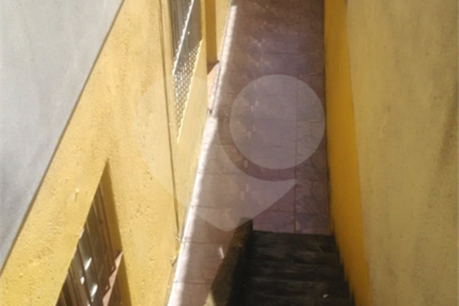 Sobrado à venda com 4 quartos, sendo 1 suíte, em Campo Limpo, São Paulo, SP