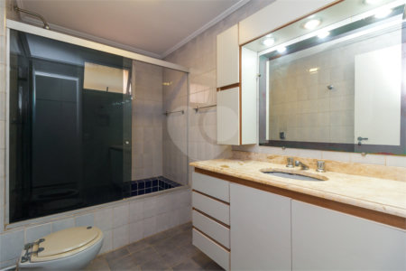 Apartamento à venda com 4 quartos, sendo 2 suítes, em Brooklin, São Paulo, SP