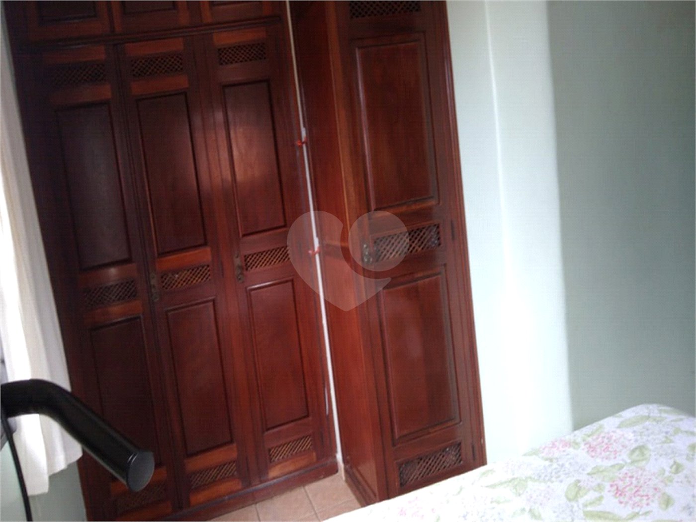 Sobrado à venda com 3 quartos, sendo 1 suíte, em Alto da Boa Vista, São Paulo, SP
