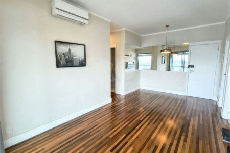Apartamento à venda com 2 quartos, sendo 1 suíte, em Santo Amaro, São Paulo, SP