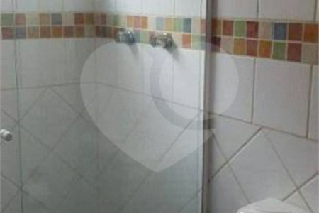 Casa à venda com 3 quartos, sendo 1 suíte, no condomínio Terras de São Francisco, Vinhedo - SP