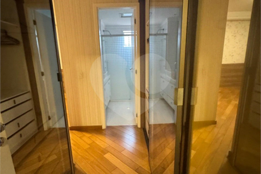 Apartamento à venda com 3 suítes em Santa Teresinha, São Paulo, SP