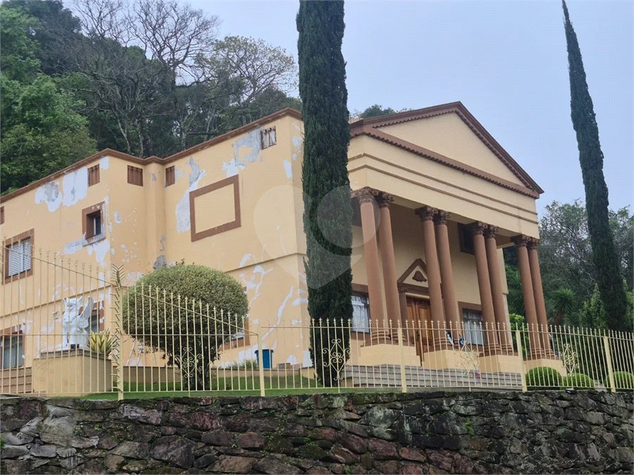 Casa à venda com 4 suítes no condomínio Sausalito, Mairiporã - SP