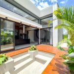 Casa à venda com 3 suítes no condomínio Villa dos Pinheiros, Indaiatuba - SP