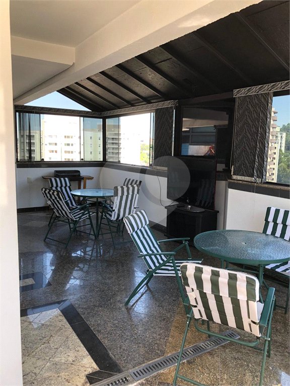 Cobertura à venda com 5 quartos, sendo 3 suítes, em Vila Andrade, São Paulo, SP
