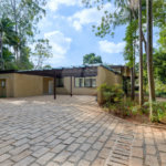 Casa à venda com 5 suítes no condomínio Chácara Flora, São Paulo - SP