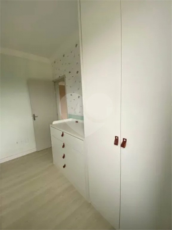 Apartamento à venda com 2 quartos, sendo 1 suíte, em Parque Senhor do Bonfim, Taubaté, SP