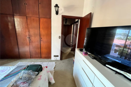 Casa à venda com 4 quartos, sendo 3 suítes, em Chácara Monte Alegre, São Paulo, SP