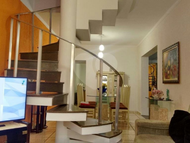 Sobrado à venda com 3 quartos, sendo 1 suíte,  em Jardim São Paulo(zona Norte), São Paulo, SP
