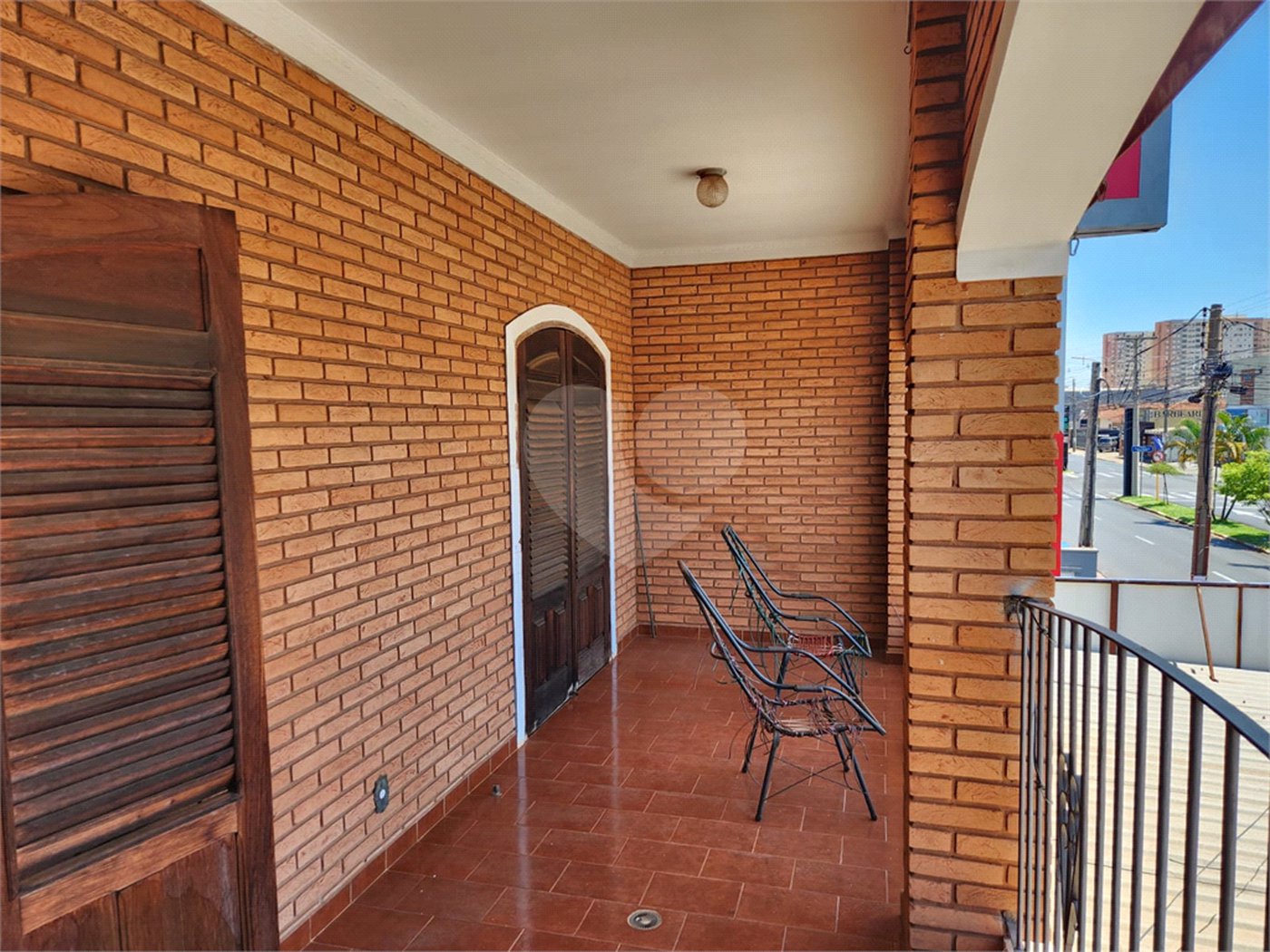 Sobrado à venda com 3 quartos, sendo 1 suíte, em Jardim Floridiana (vila Xavier), Araraquara, SP