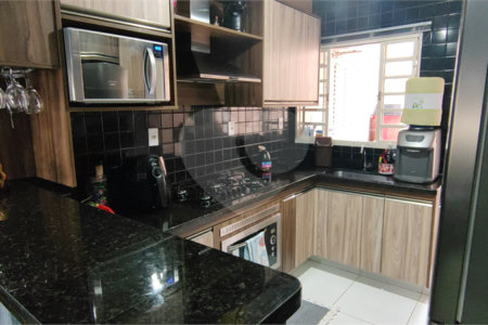 Casa à venda com 2 quartos, sendo 1 suíte, em Jardim Nair Maria, Salto, SP