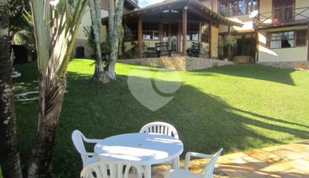 Casa à venda com 3 suítes no condomínio Associação Reserva das Hortênsias, Mairiporã - SP